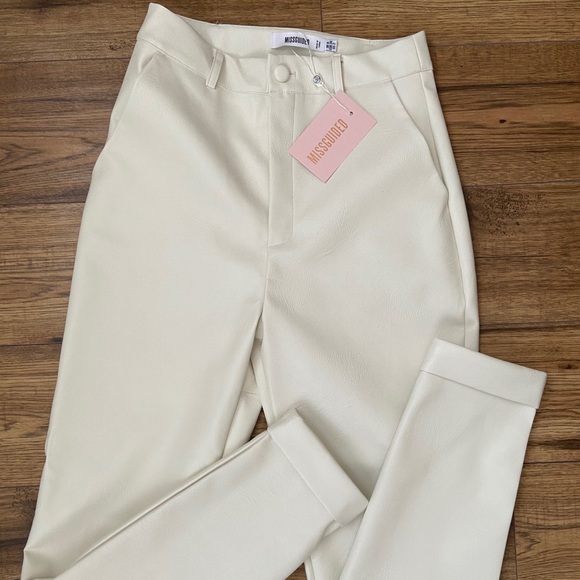 Missguided faux leather cigarette trousers - Picture 4 of 5